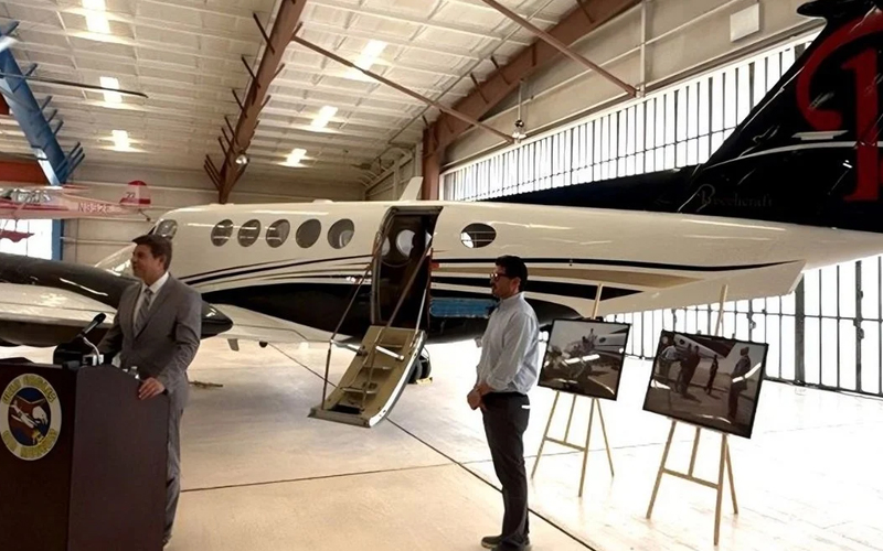 Exhiben en museo de EU el avión en que fue trasladado 