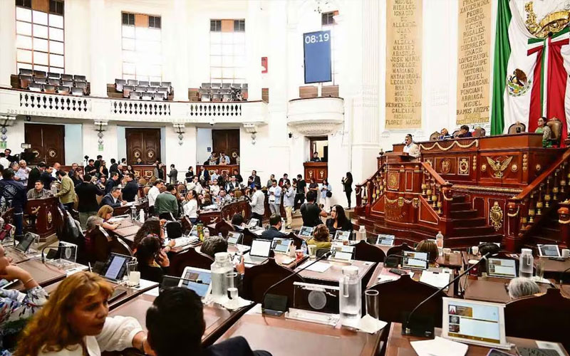  Morena y aliados arrancarán septiembre con casi un tercio de senadores y 16% de diputados con licencia