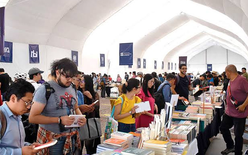 Remate de Libros UNAM ofrecerá más de 45 mil ejemplares desde un peso