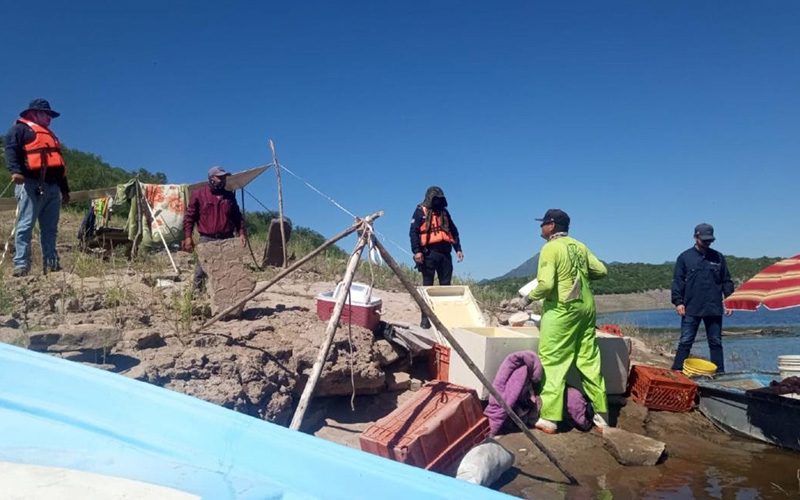 Decomisan cinco atarrayas prohibidas en la presa El Novillo