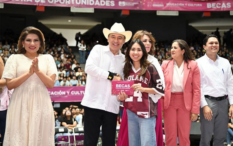 Alfonso Durazo anuncia becas para todos los estudiantes de universidades públicas