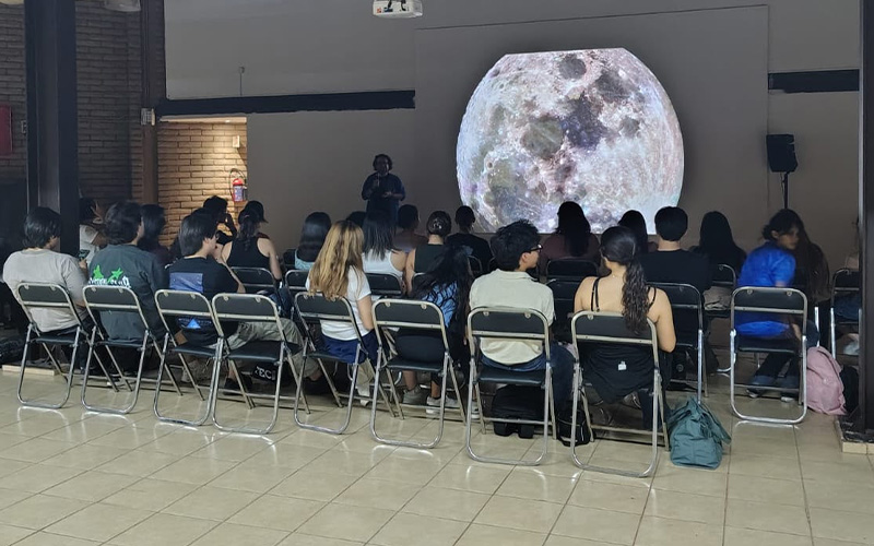 Invitan a observar Saturno y la Luna en el Observatorio Sonora