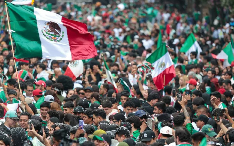 Sheinbaum decreta suspensión de clases y home office en CDMX por partido de México