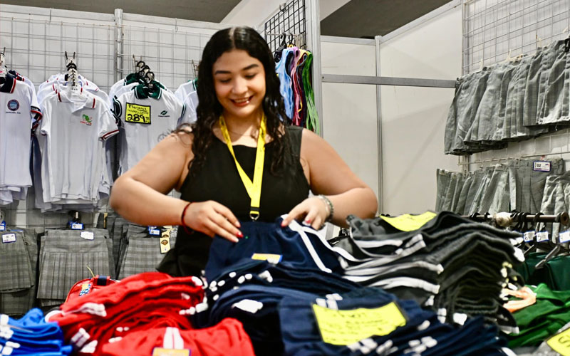 Expo Regreso a Clases impulsa economía familiar con descuentos y donación de útiles en Hermosillo