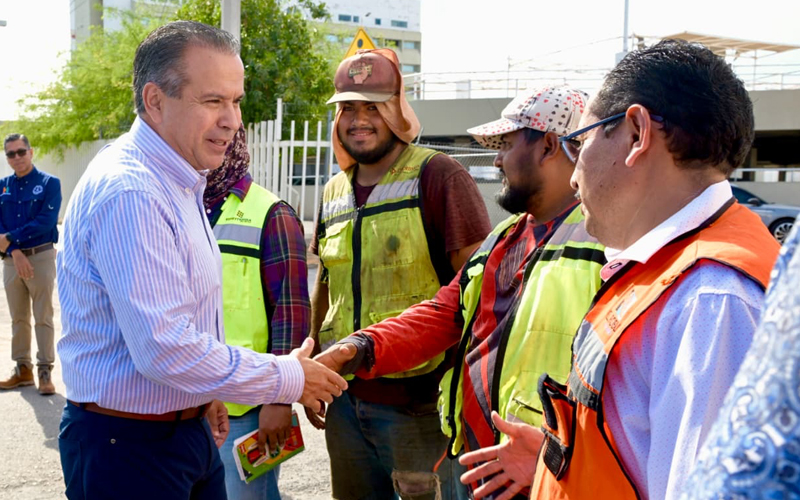 Supervisa Toño Astiazarán rehabilitación de vialidades al norte de Hermosillo