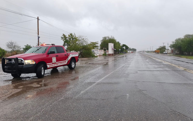 Ayuntamiento atiende afectaciones por lluvia extraordinaria en Miguel Alemán