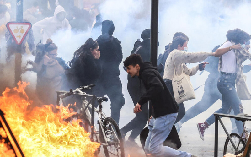 Estudiantes franceses mantendrán movilizaciones pese a propuestas del Gobierno